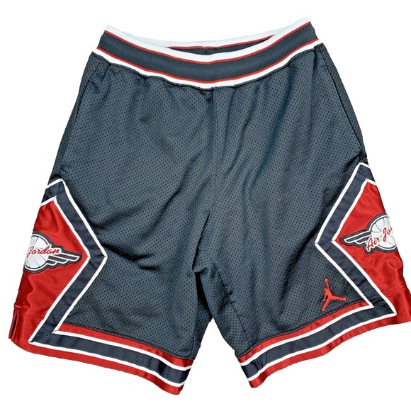 VINTAGE NIKE AIR JORDAN WINGS MESH SHORTS BLACK/RED JUMPMAN SIZE MEDIUM - Picture 1 of 12